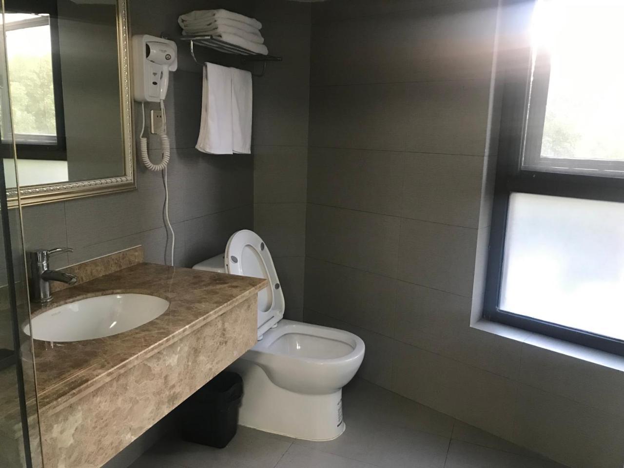 Shanghai Summer International Youth Hostel ภายนอก รูปภาพ